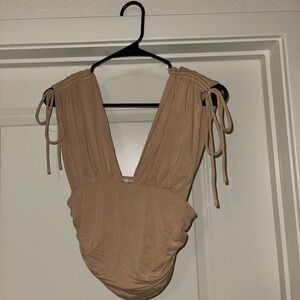 Et Clet Tan Women's crop top